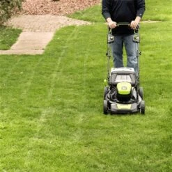 Tondeuse à Gazon électrique Autotractée Greenworks Pro Sans Fil De 80 V Au Lithium-ion, 21 Po (batterie Non Incluse) -Greenworks Soldes 331067991 AlternateImage4 l