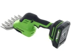 Cisaille à Batterie Pour L'herbe GREENWORKS G24SHT -Kit Batterie De 24V/2.0ah Et Chargeur 29 Cisaille à Batterie Pour L'herbe GREENWORKS G24SHT -Kit Batterie De 24V/2.0ah Et Chargeur -Greenworks Soldes cisaille batterie pour l herbe greenworks g24sht kit batterie de 24v 2 0ah et chargeur cisaille batterie greenworks g24sht 29971 4 1624016744 IMG 60cc876868c56