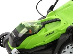 Tondeuse électrique à Batterie Greenworks G40LM35 40V - Cm 35 Tondeuse - SANS BATTERIE ET SANS CHARGEUR -Greenworks Soldes tondeuse lectrique batterie greenworks g40lm35 40v cm 35 tondeuse sans batterie et sans chargeur lame en acier 16153 8 1554711257 16149 8 1554706981 IMG 0362