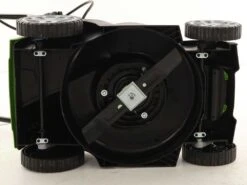 Tondeuse électrique à Batterie Greenworks G40LM35 40V - Cm 35 Tondeuse - SANS BATTERIE ET SANS CHARGEUR -Greenworks Soldes tondeuse lectrique batterie greenworks g40lm35 40v cm 35 tondeuse sans batterie et sans chargeur lame en acier 16153 8 1554711257 16149 8 1554706981 IMG 0392